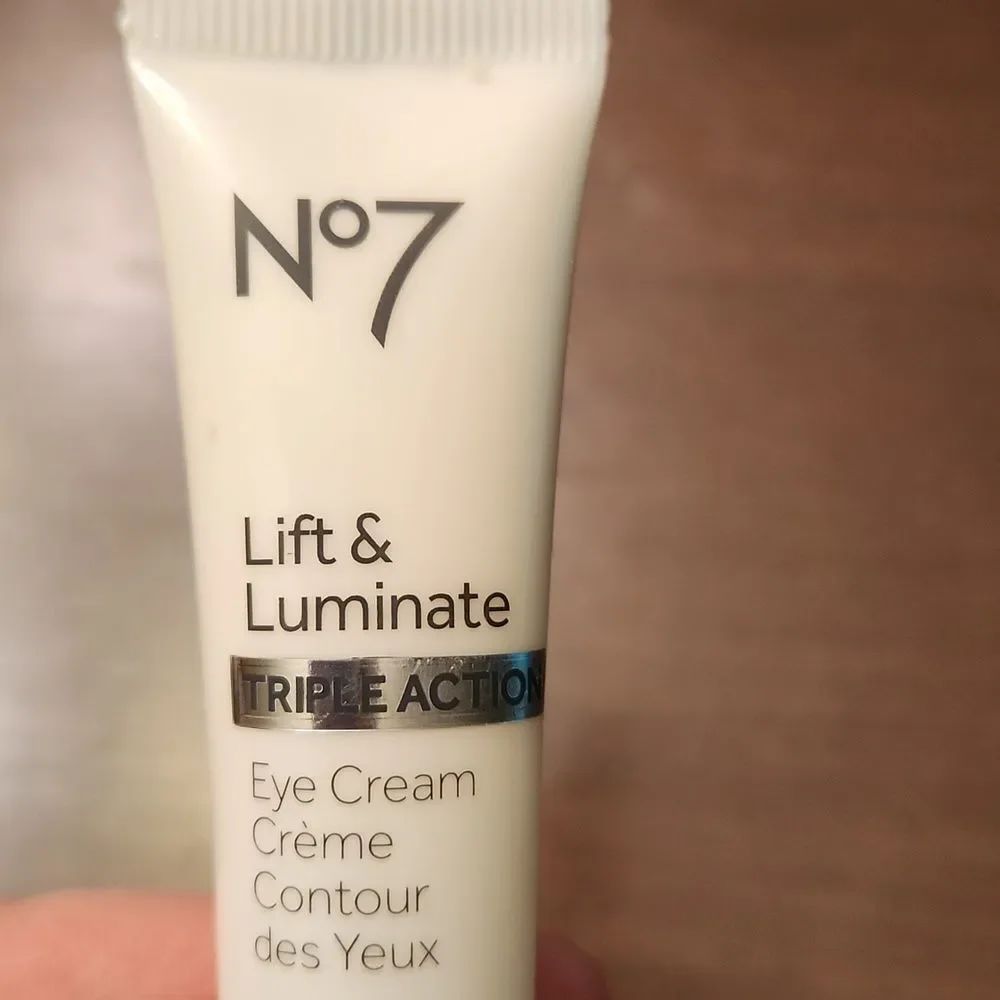 Boots No 7 Lift & Luminate Triple Action Eye Cream 15mL NWOB